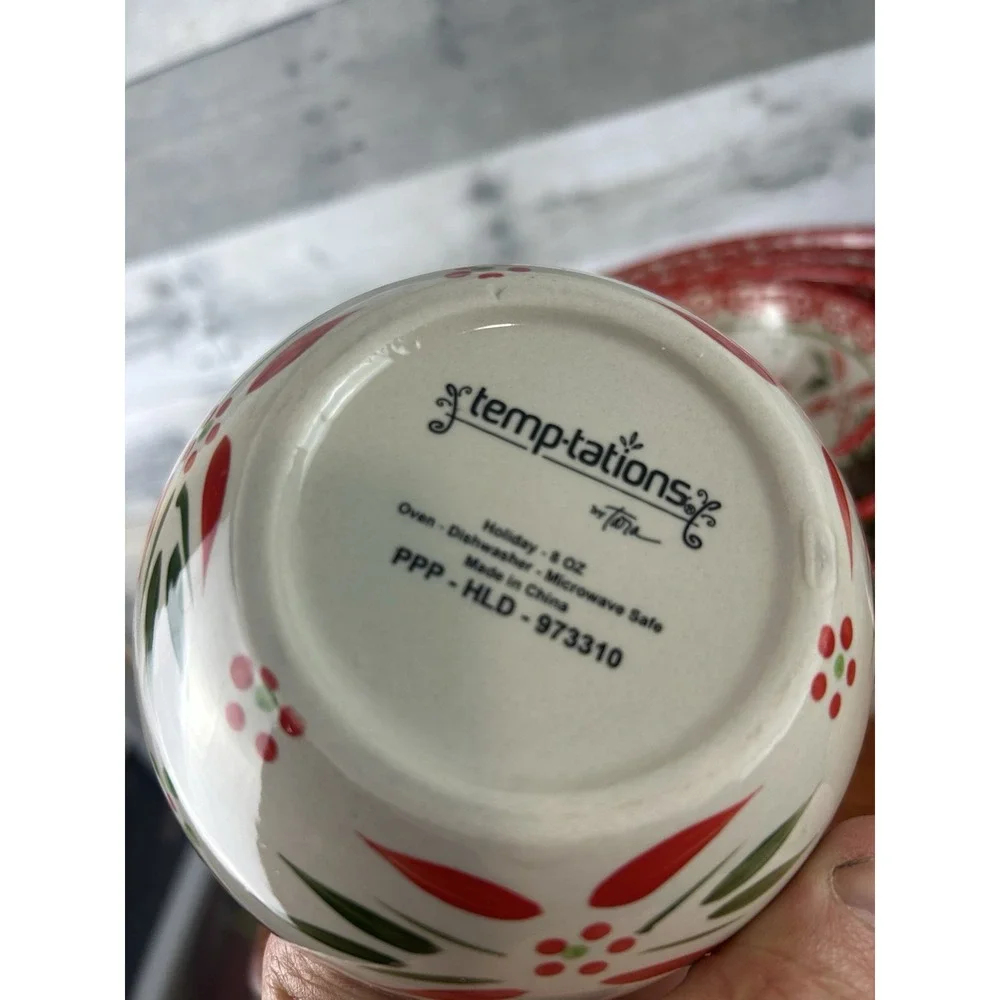 Temp-tations By Tara Christmas 5 Nesting Bowls